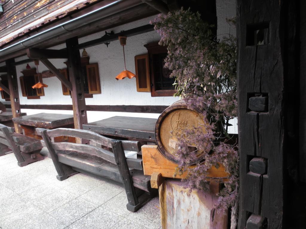 Gostisce Smuk Hotel Križe Buitenkant foto