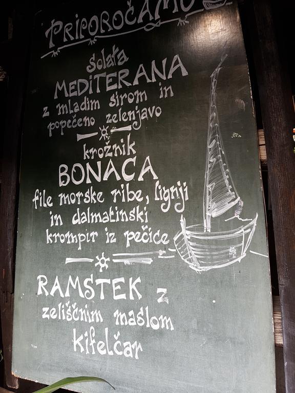 Gostisce Smuk Hotel Križe Buitenkant foto